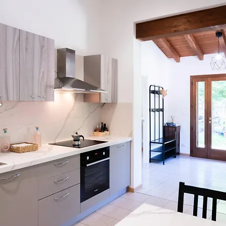 Casa Il Nocciolo * Rocca Malatina