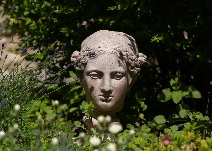 Casa Il Nocciolo * Rocca Malatina